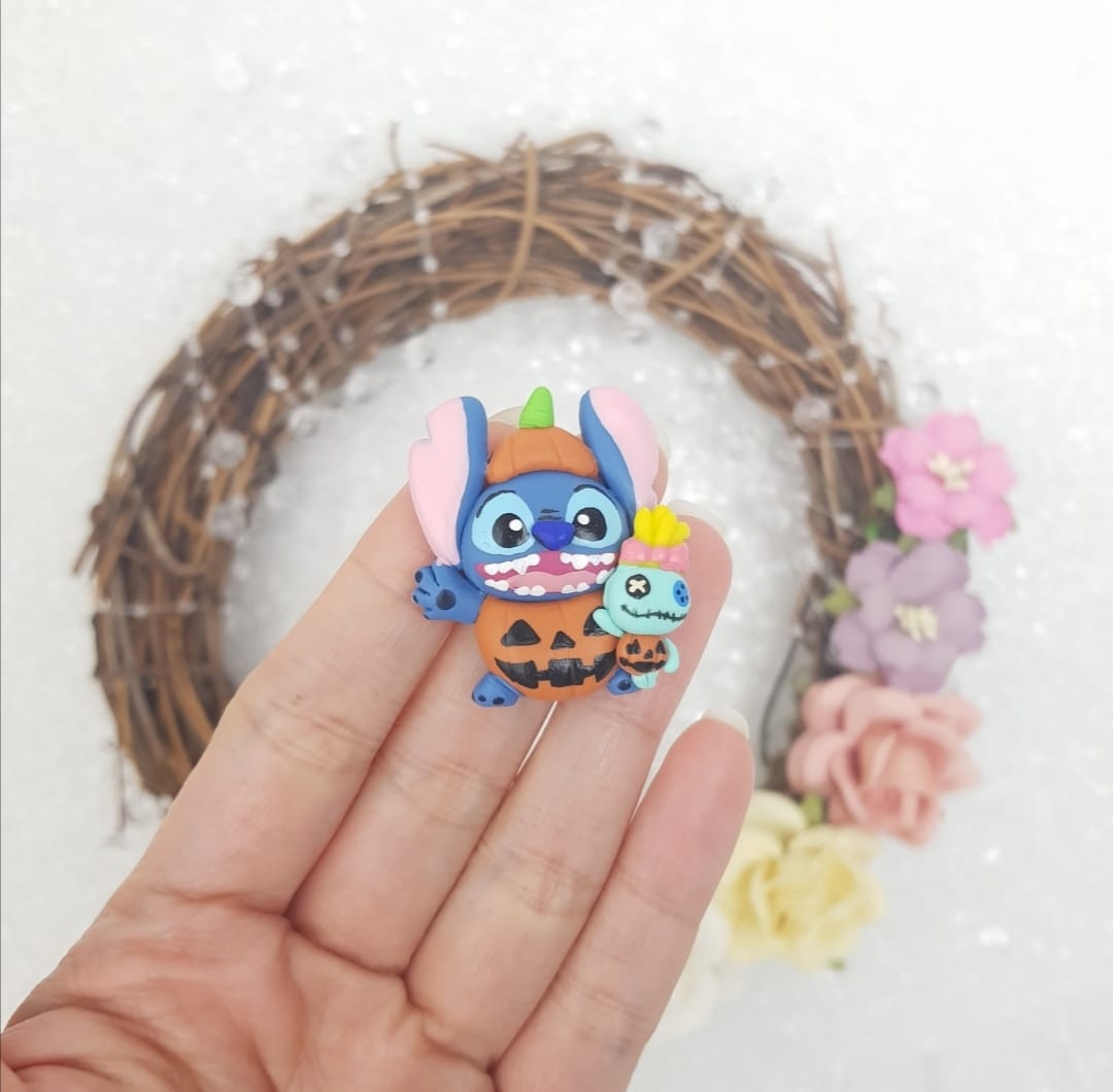 Halloween pumpkin blue monster - Embellishment Clay Bow Centre