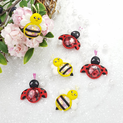 Bee and Ladybugs Shaker - Handmade Flatback Clay Bow Centre - Crafty Mood