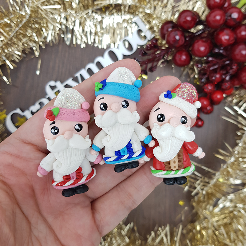 Classic Santa - Handmade Flatback Clay Bow Centre