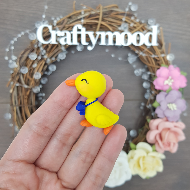 Happy duck - Handmade Flatback Clay Bow Centre