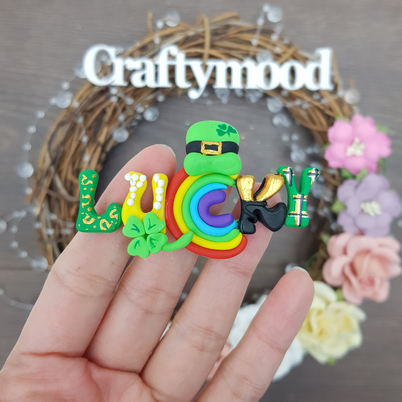 St Patrick Lucky - Embellishment Clay Bow Centre